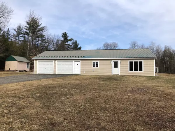 Newport, ME 04953,421 Rutland RD