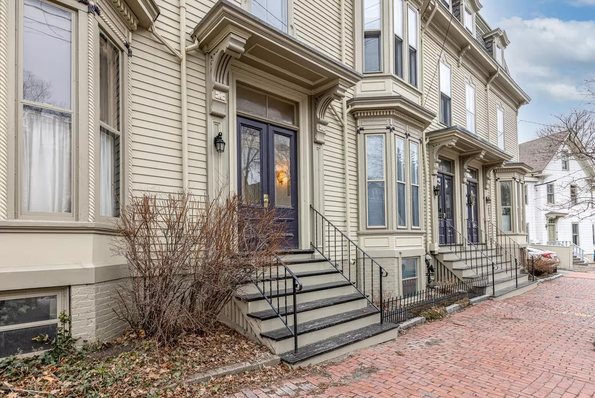 Portland, ME 04102,256 Vaughan ST