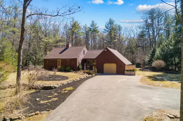 333 Governor Goodwin RD, North Berwick, ME 03906