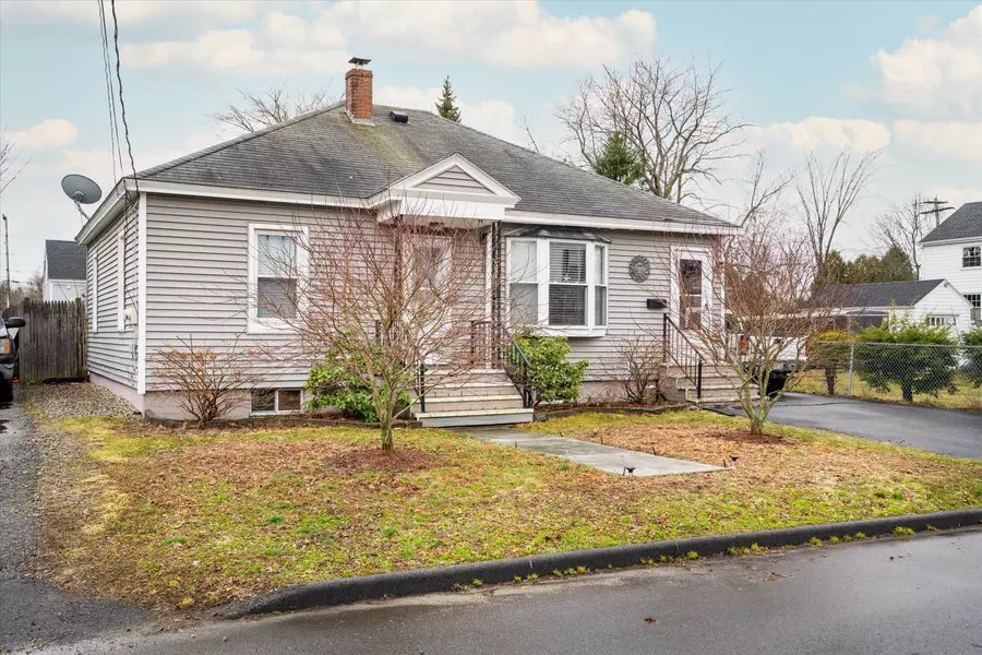6 Sheltra AVE, Biddeford, ME 04005