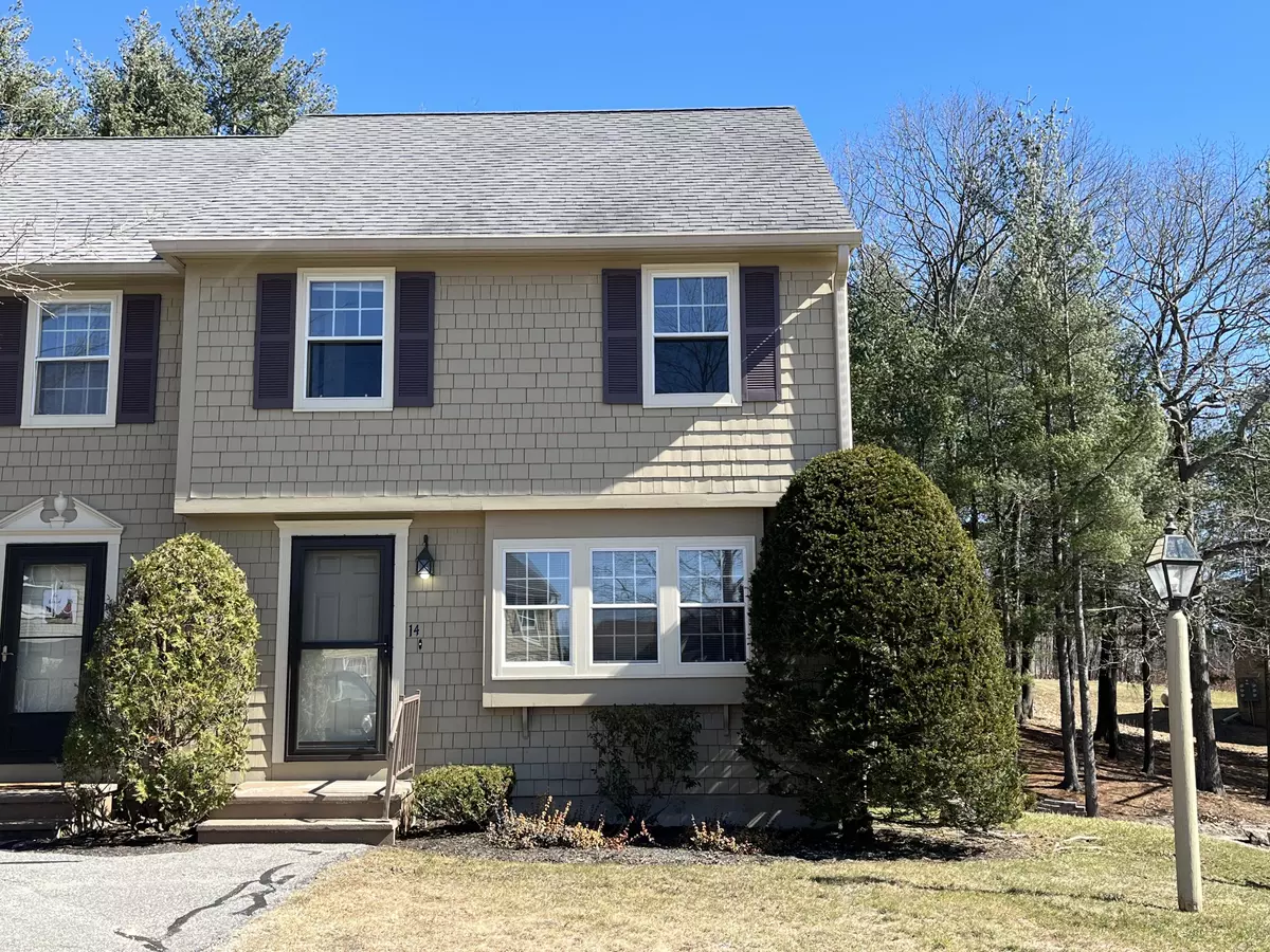 Auburn, ME 04210,14 Royal Oaks DR #12