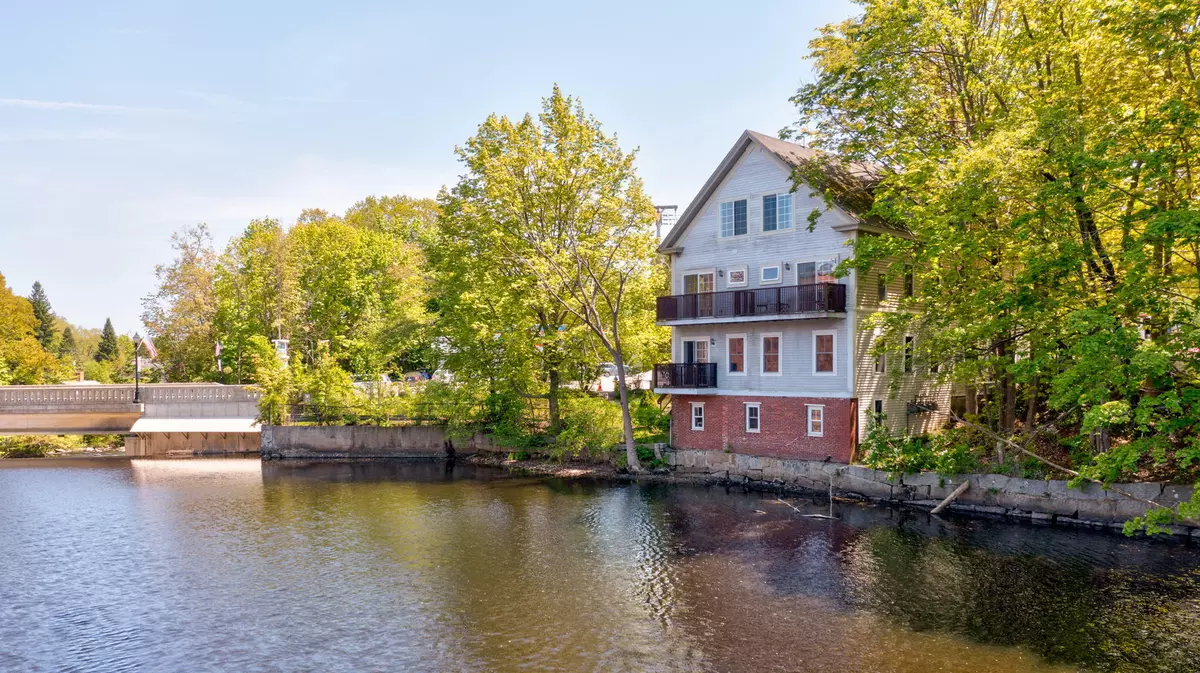 Kennebunk, ME 04043,1 Pleasant ST #4