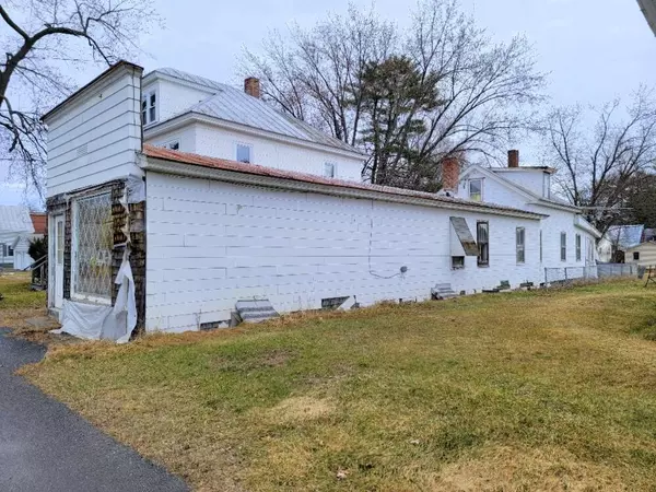 120 Old Point AVE, Madison, ME 04950