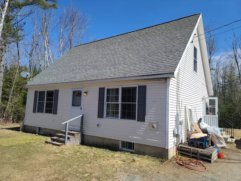 15 Buttons RD, Detroit, ME 04929