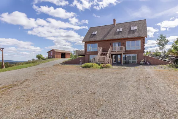 Mount Chase, ME 04765,559 North RD