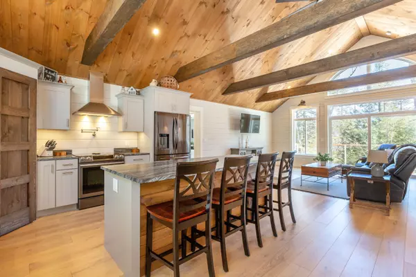 Naples, ME 04055,5 Whipporwill DR