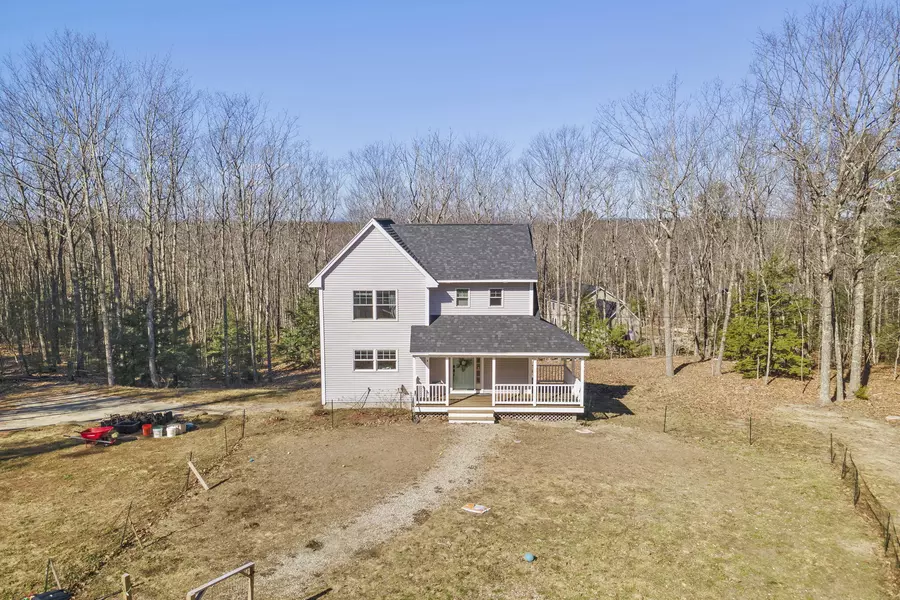 2 Nuthatch LN, Gray, ME 04039