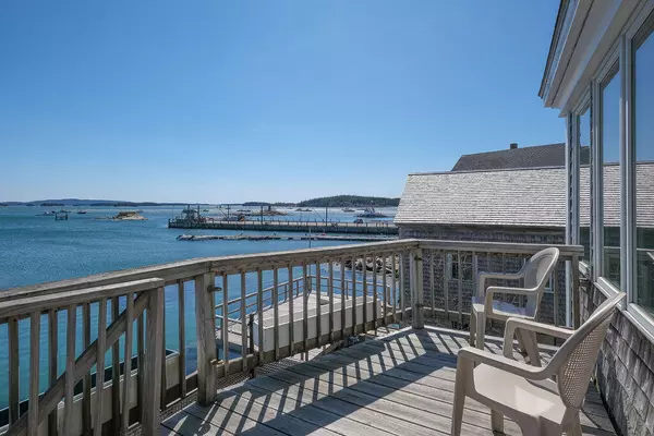 Stonington, ME 04681,27 Main ST