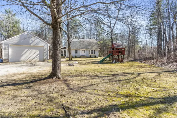 Naples, ME 04055,638 Lake House RD