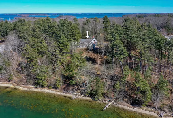 57 Sandy Point RD, Yarmouth, ME 04096
