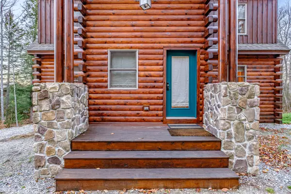 Newry, ME 04261,76 Valley View DR