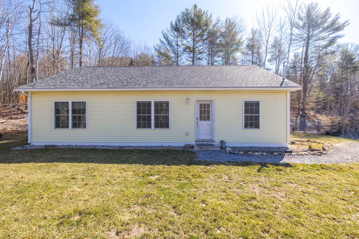 Sabattus, ME 04280,74 E Ridge RD