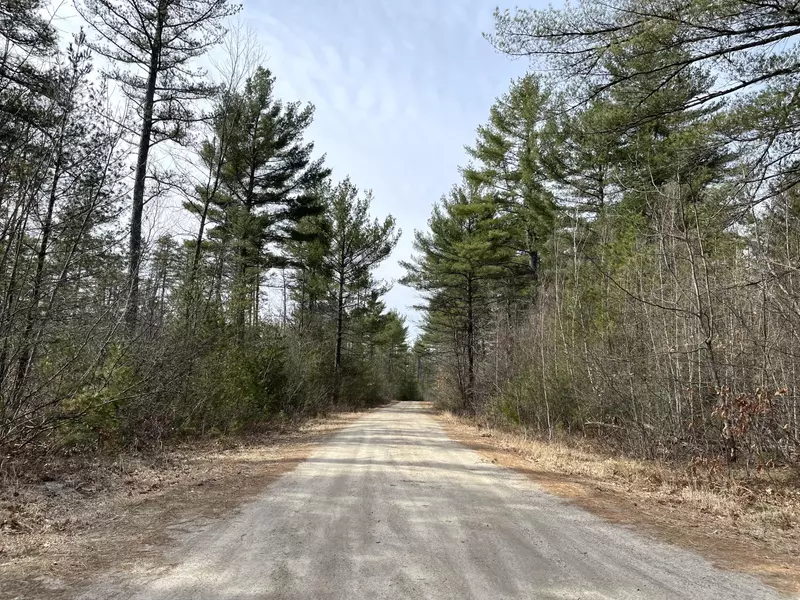 000 Saco RD, Hollis, ME 04042