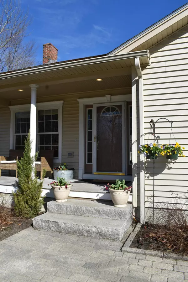 Winthrop, ME 04364,80 Maple Ridge DR