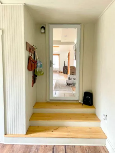 Oakland, ME 04963,130 Middle RD