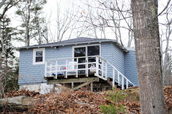 5 Warren ST, Harpswell, ME 04079