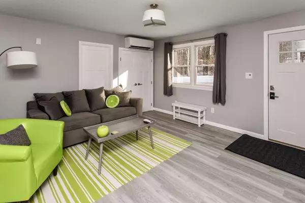 Freeport, ME 04032,84 Durham RD