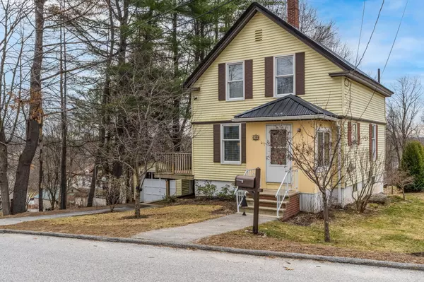 18 Merrill ST, Auburn, ME 04210