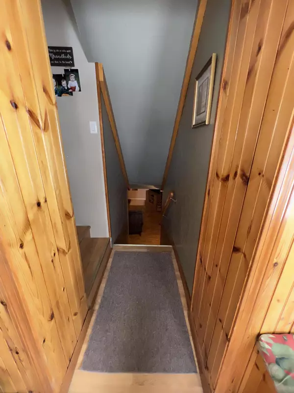 Madawaska, ME 04756,95 18th AVE