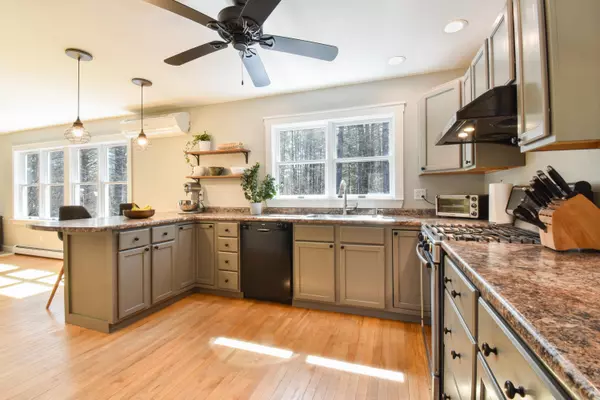 Poland, ME 04274,4 Windsor PL