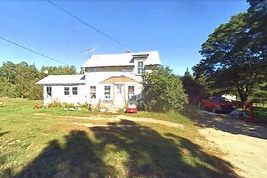 141 Carthage RD, Carthage, ME 04224