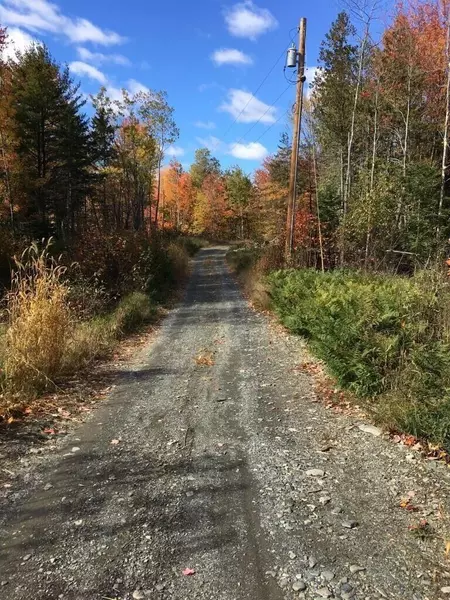 514 Main RD, Charleston, ME 04422