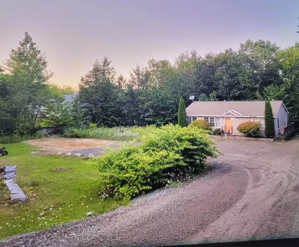 399 King Hill RD, Naples, ME 04055