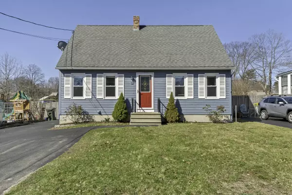 32 Hall ST, South Portland, ME 04106