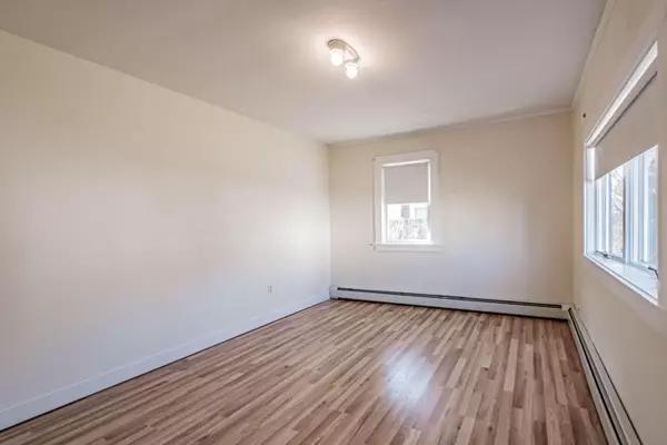 Portland, ME 04103,112 Gleckler RD