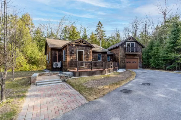 Waterford, ME 04088,30 Elliott WAY