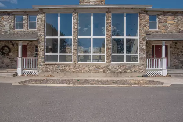 Milford, ME 04461,182 Bullen ST