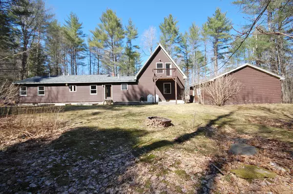 New Gloucester, ME 04260,7 Sally LN