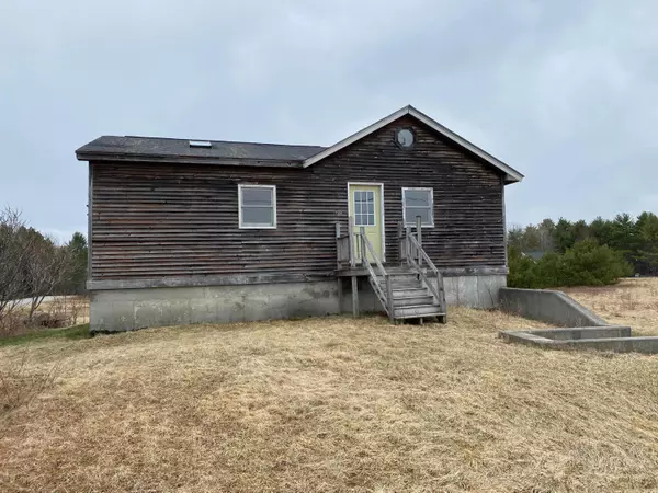 245 Mast RD, Pittston, ME 04345