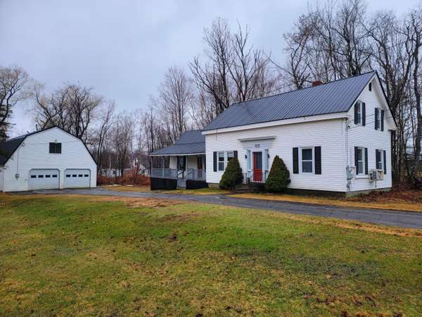 14 Park ST, Dover-foxcroft, ME 04426