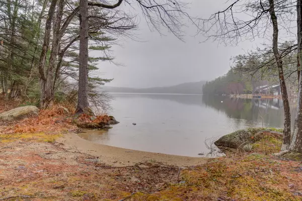 419 Sodom RD, Norway, ME 04268