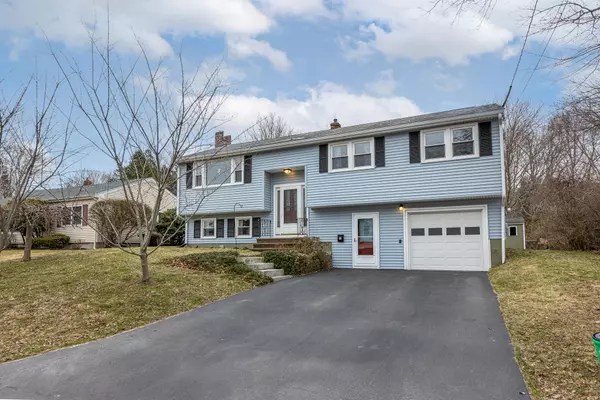 South Portland, ME 04106,55 Cleveland CIR