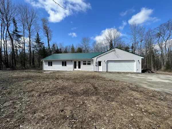 Hampden, ME 04444,192 Patterson RD