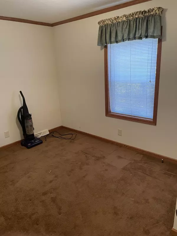 Lisbon, ME 04250,218 Ferry RD