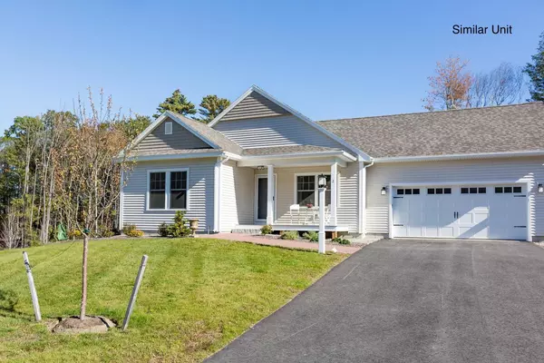 15 Maxwell Woods DR #31, Cape Elizabeth, ME 04107