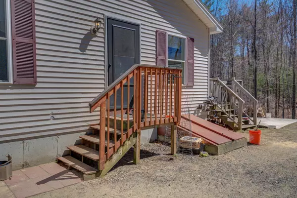 Norway, ME 04268,74 Morse RD