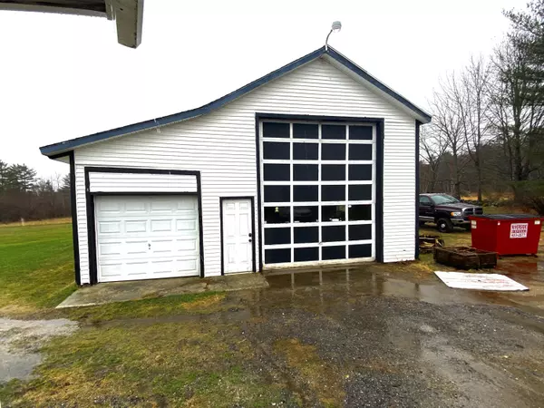 Monmouth, ME 04259,146 Warren RD