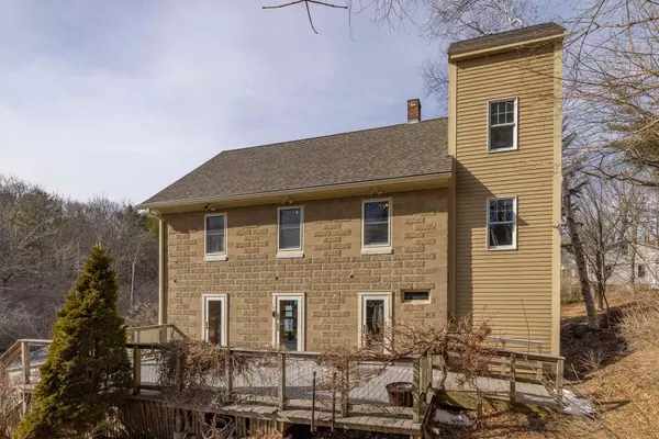 Kittery, ME 03905,8 Coleman AVE