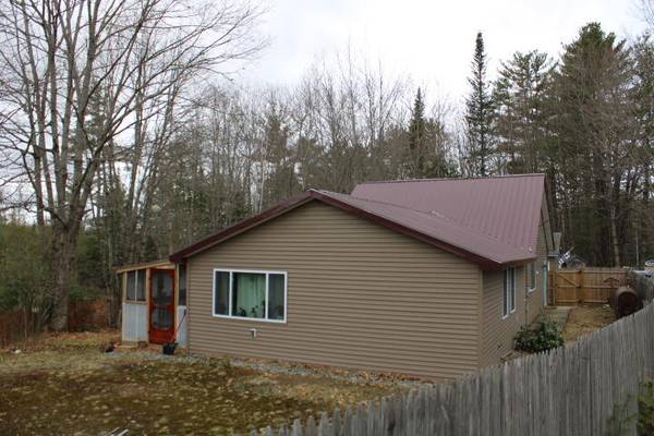 304 Airport RD, Norridgewock, ME 04957