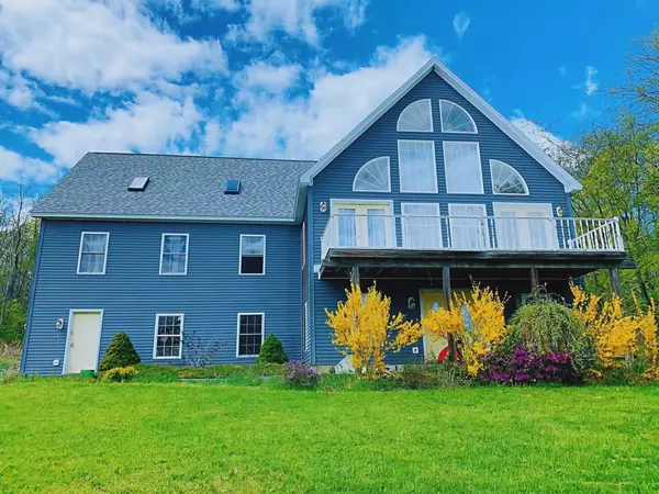 530 Billings RD, Hermon, ME 04401