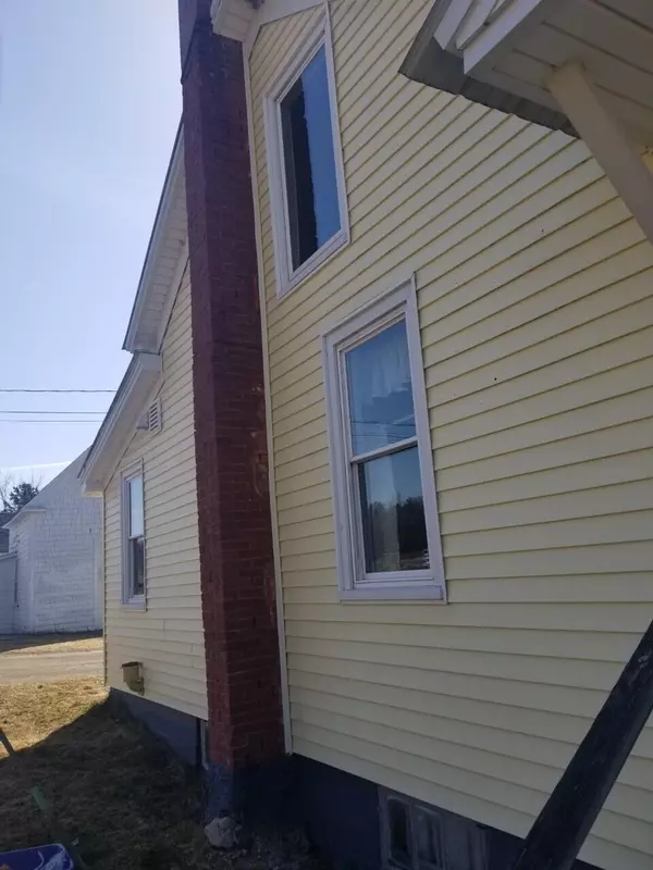 Ashland, ME 04732,22 Presque Isle RD