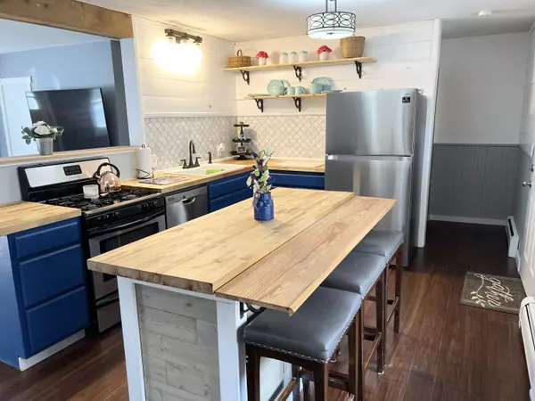 Gardiner, ME 04345,559 River AVE