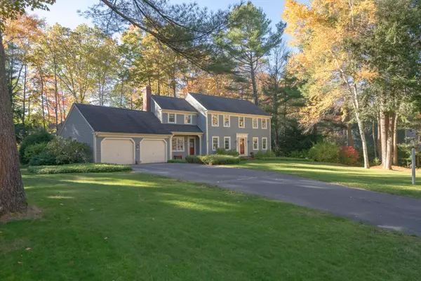 68 Oakwood DR, Yarmouth, ME 04096