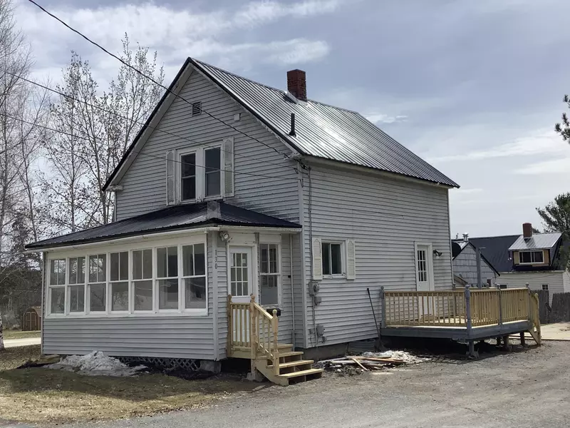 130 Fort Hill ST, Fort Fairfield, ME 04742