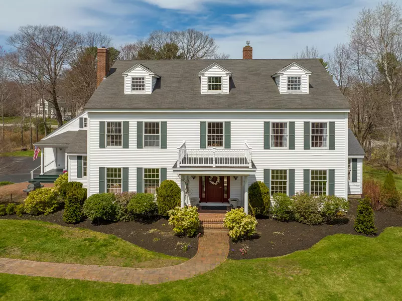 178 Sea Meadows LN, Yarmouth, ME 04096