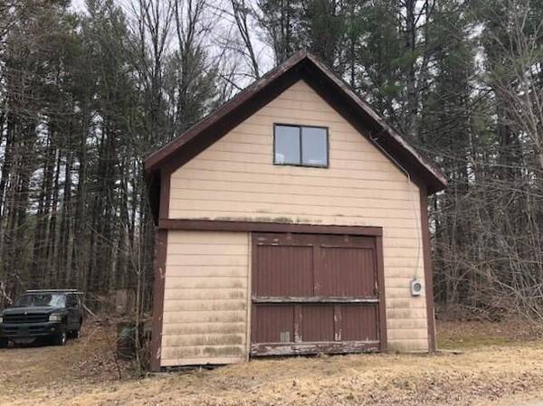 58 Starbird Siding RD, Dover-foxcroft, ME 04426